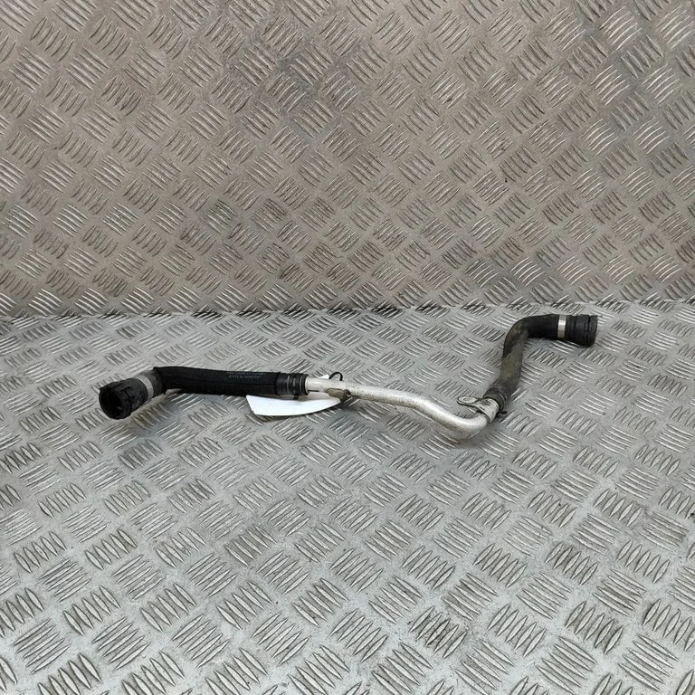 Motora dzesēšanas caurule (-es)/šļūtene (-es) 4G0122109