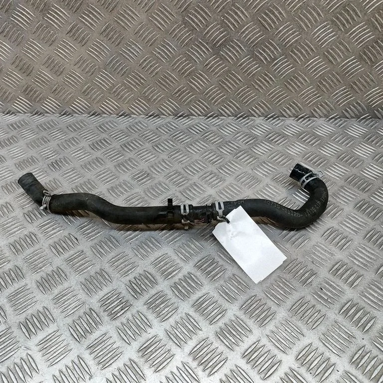 Motora dzesēšanas caurule (-es)/šļūtene (-es) 102854000A
