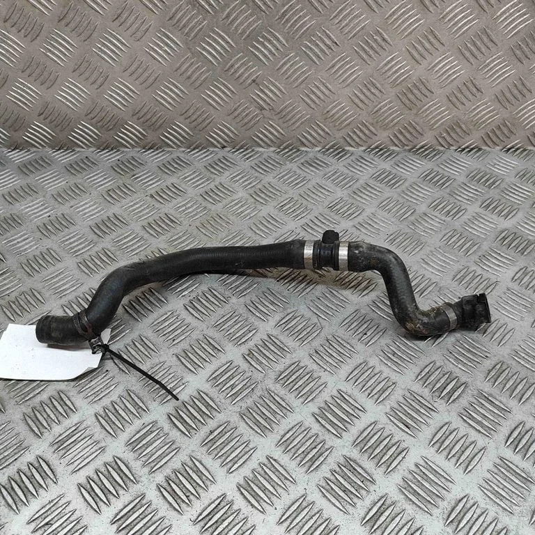 Motora dzesēšanas caurule (-es)/šļūtene (-es) 6421340