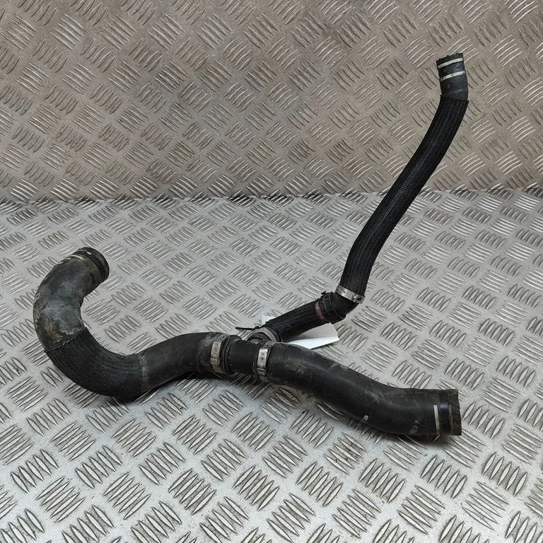 Mootori jahutusvedeliku toru / voolik 6622114 – Maserati Ghibli (2013-)