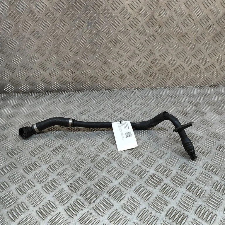 Motora dzesēšanas caurule (-es)/šļūtene (-es) A2065065300