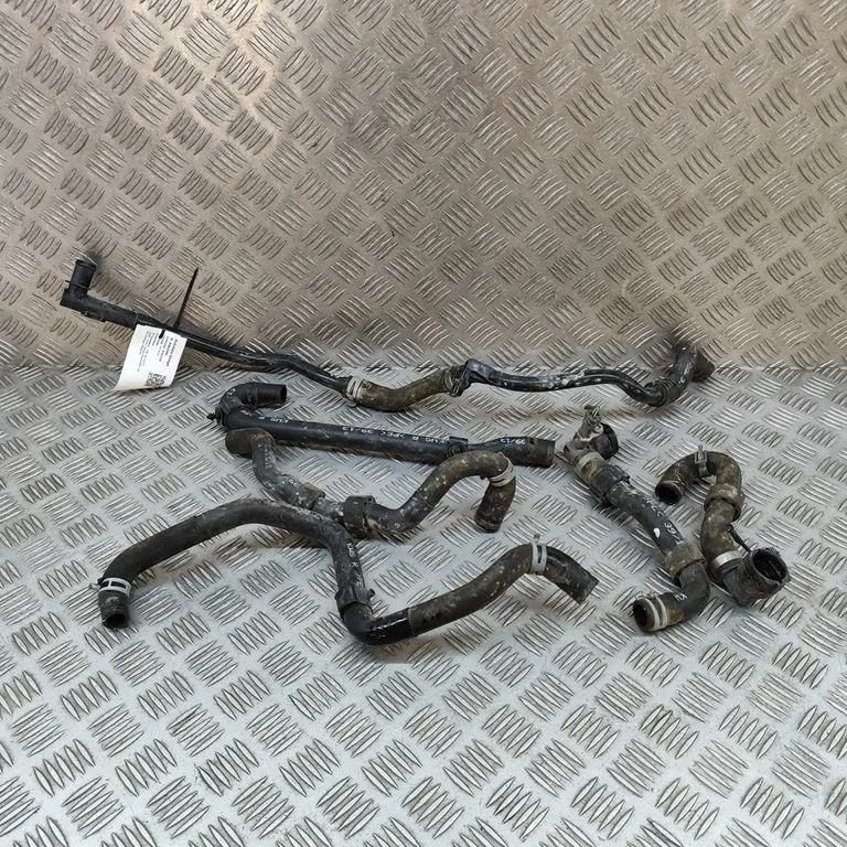 Motora dzesēšanas caurule (-es)/šļūtene (-es) 1EA121036F