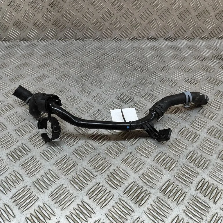 Motora dzesēšanas caurule (-es)/šļūtene (-es) 1EA121621G