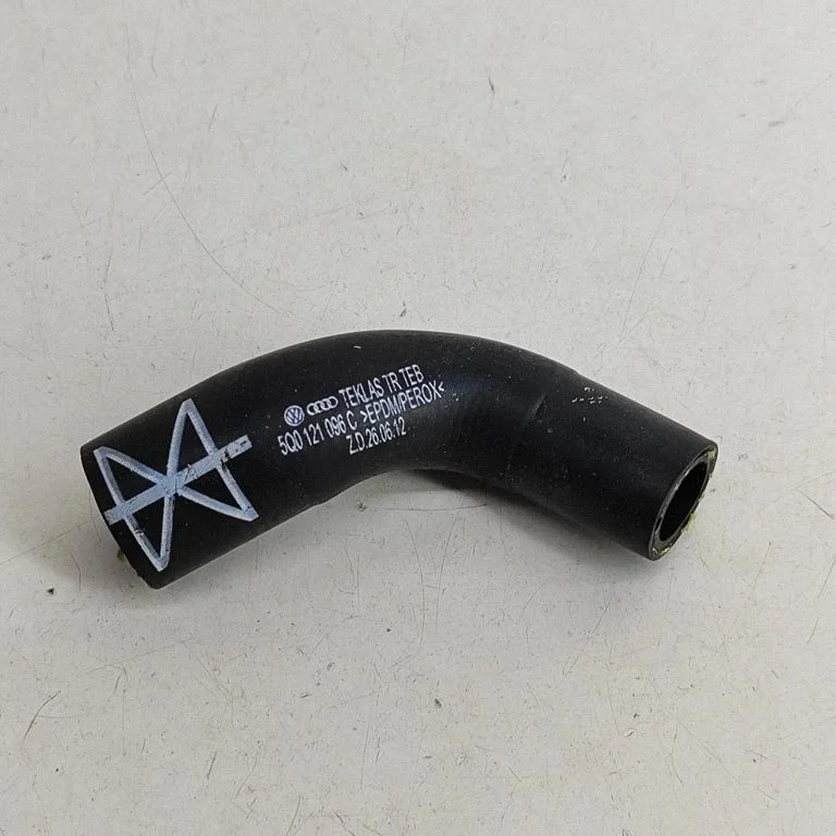 Engine coolant pipe/hose – Volkswagen Golf Plus (2005-2013)