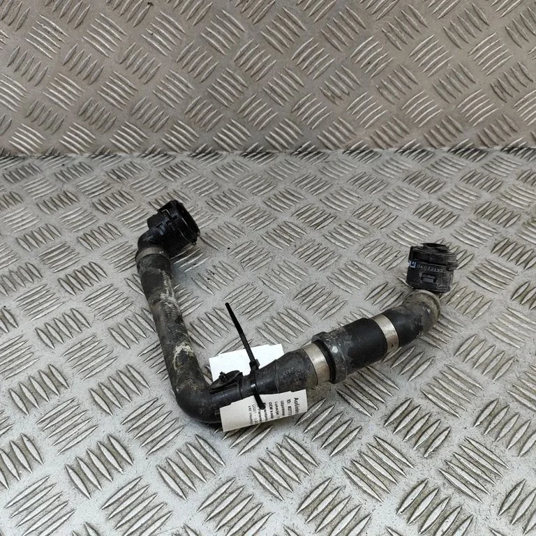 Engine coolant pipe/hose 8475144