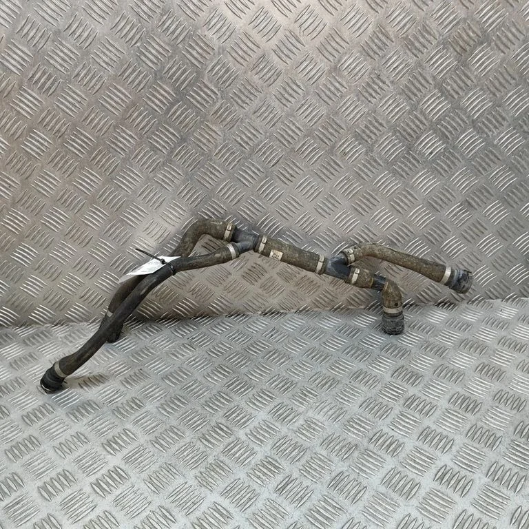 Motora dzesēšanas caurule (-es)/šļūtene (-es) 8676894