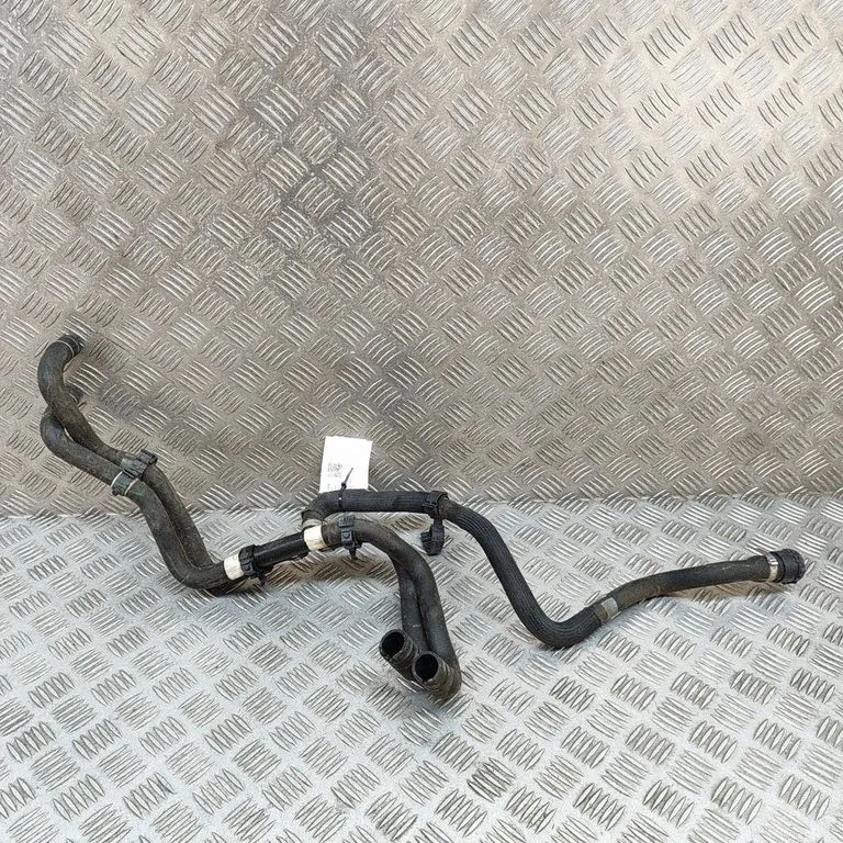Mootori jahutusvedeliku toru / voolik 670154646 – Maserati Ghibli (2013-)