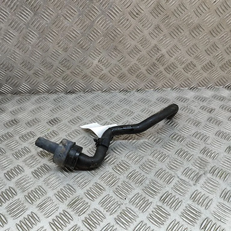 Mootori jahutusvedeliku toru / voolik JPLA18D568AA