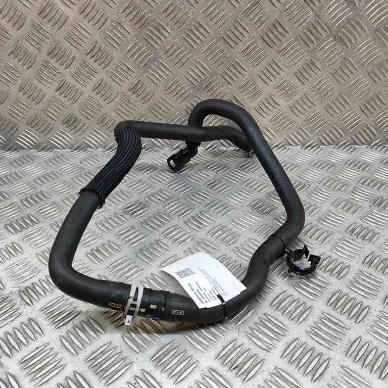Engine coolant pipe/hose LJ938B555PA