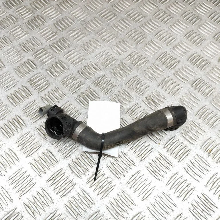 Engine coolant pipe/hose – Mercedes-Benz C-Class W205 (2014-2021)