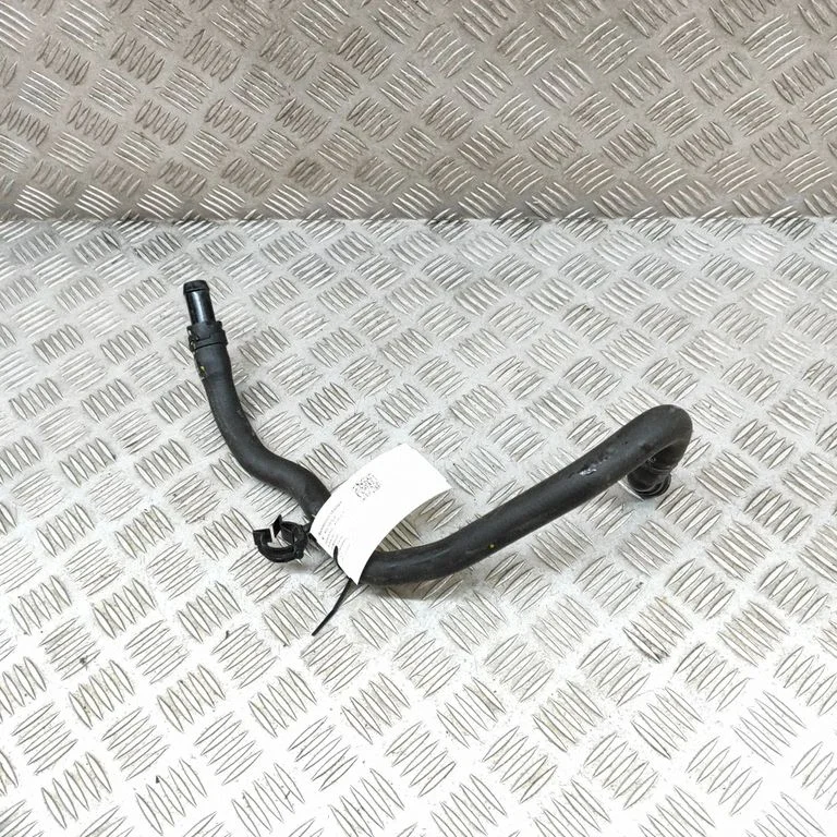 Engine coolant pipe/hose LJ938B555PA