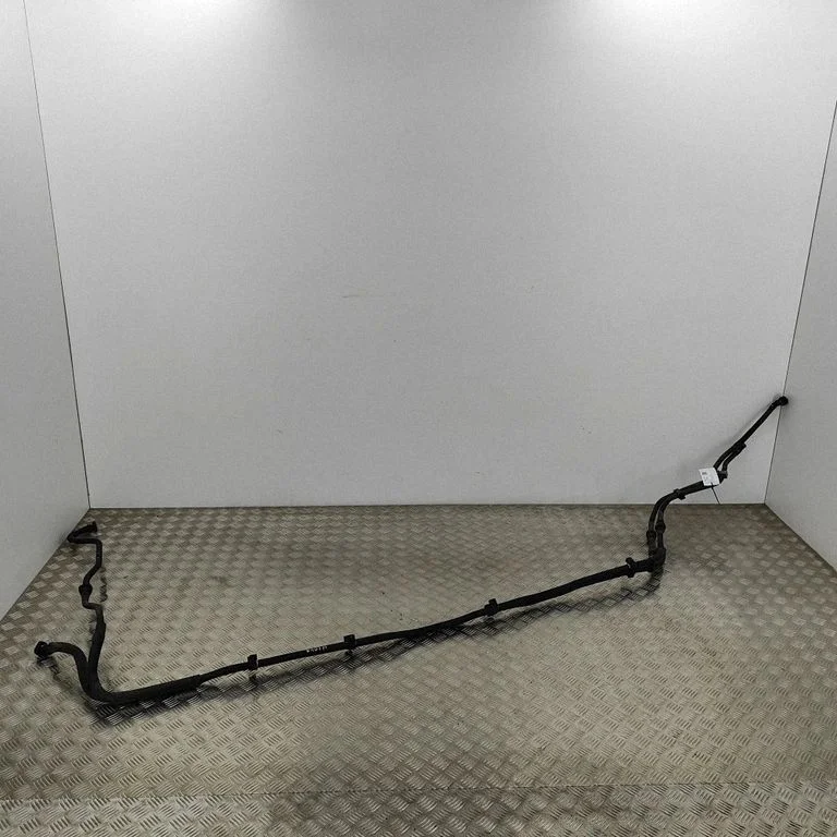 Variklio aušinimo vamzdelis (-ai)/ žarna (-os)