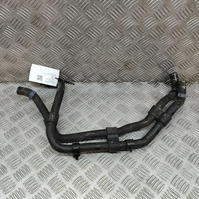 Motora dzesēšanas caurule (-es)/šļūtene (-es) 1EA121157K