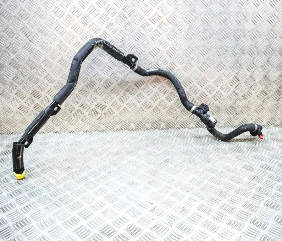 Motora dzesēšanas caurule (-es)/šļūtene (-es) A2935010400