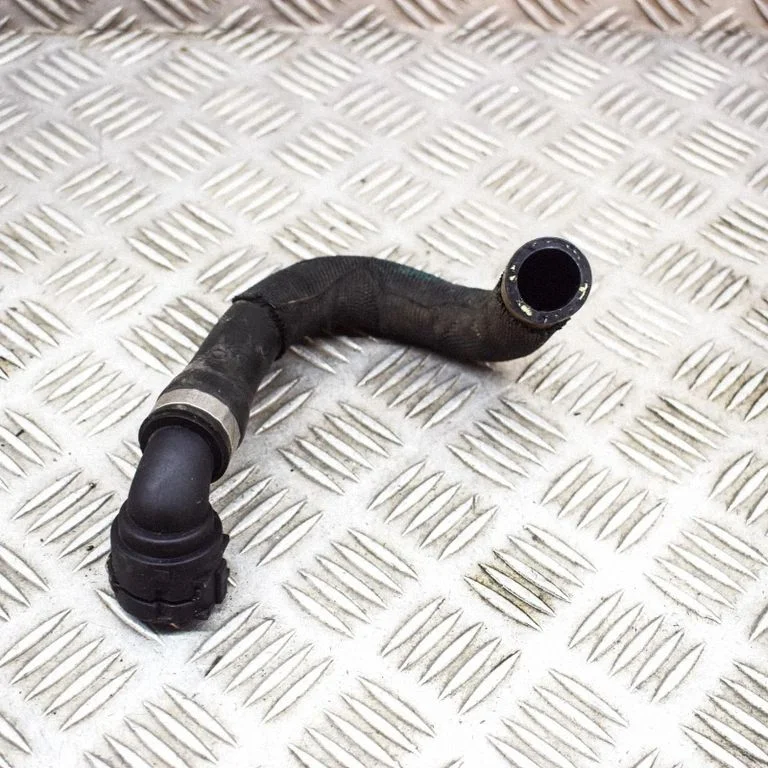 Motora dzesēšanas caurule (-es)/šļūtene (-es) 9329652