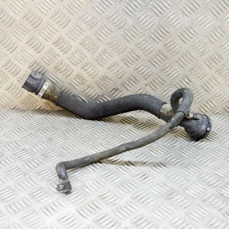 Engine coolant pipe/hose 8611672 – BMW i3 (2013-)