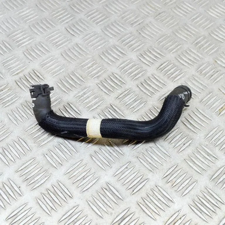Mootori jahutusvedeliku toru / voolik J9D38D186AC