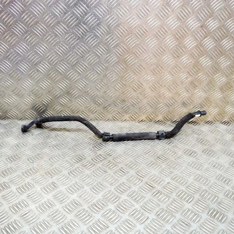 Motora dzesēšanas caurule (-es)/šļūtene (-es) 4KR819885B