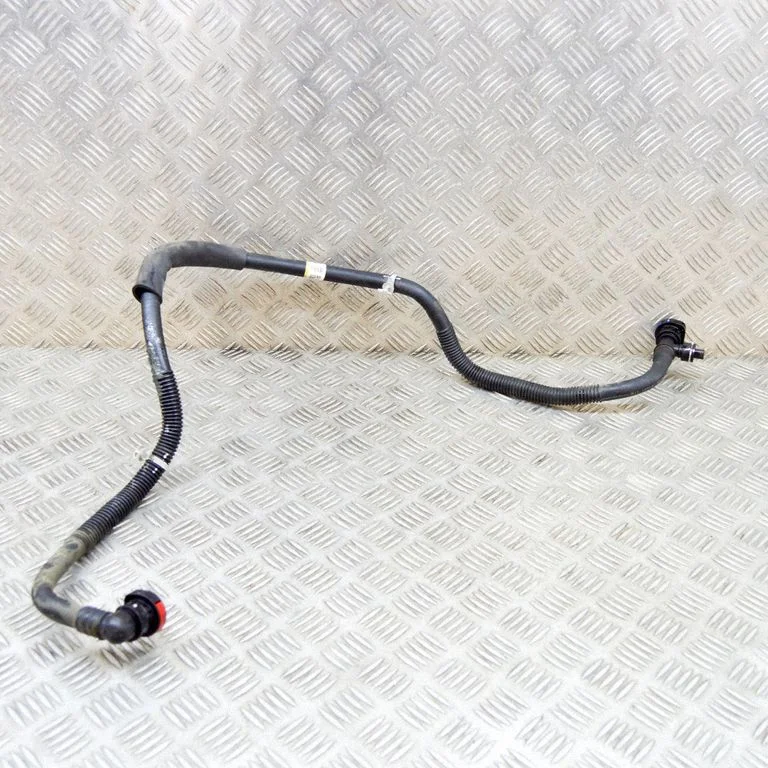 Motora dzesēšanas caurule (-es)/šļūtene (-es) 375Y3GI240