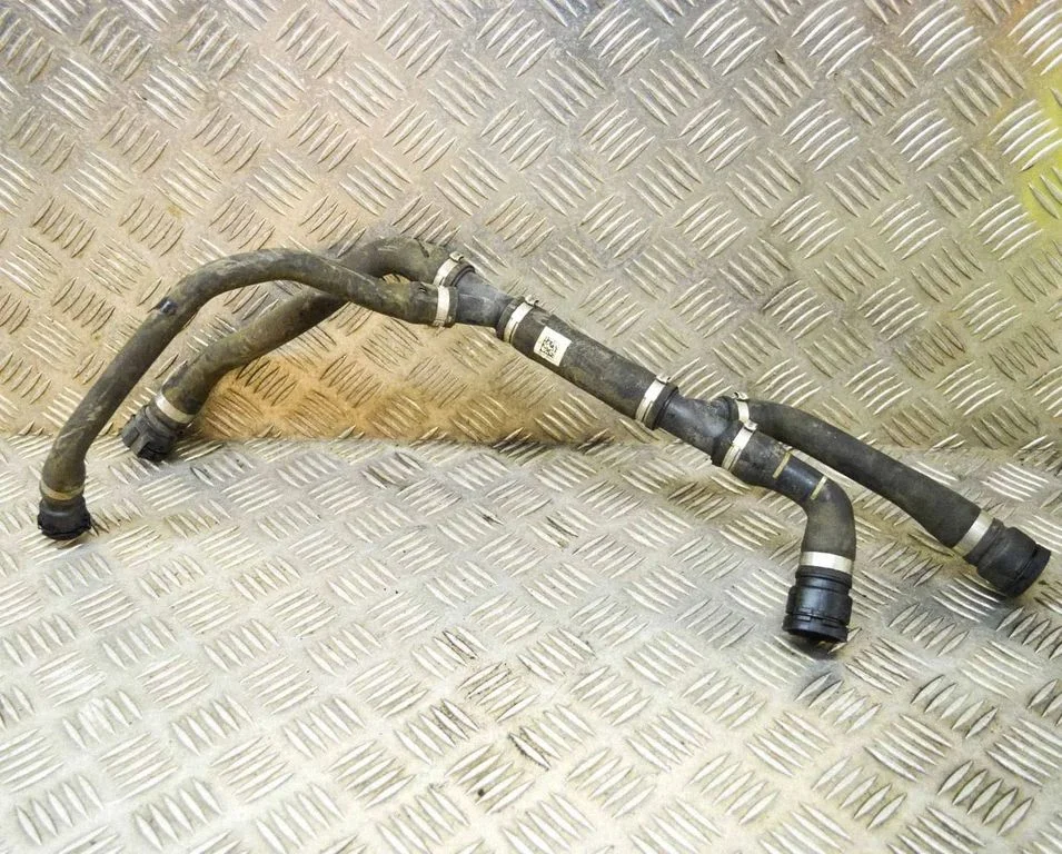 Motora dzesēšanas caurule (-es)/šļūtene (-es) 8676894