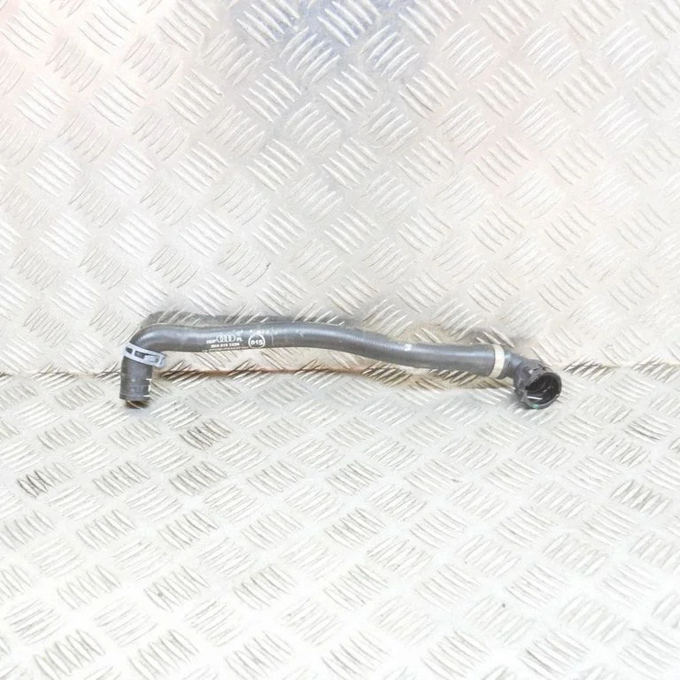 Motora dzesēšanas caurule (-es)/šļūtene (-es) 8K0819332N