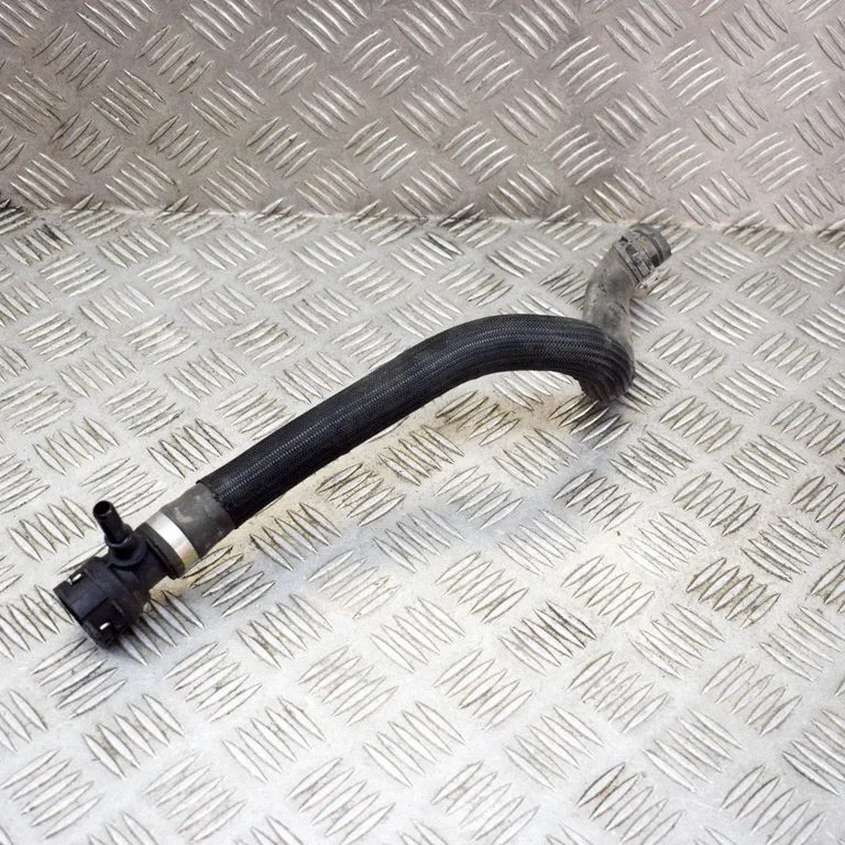 Motora dzesēšanas caurule (-es)/šļūtene (-es) GJ328B504AA