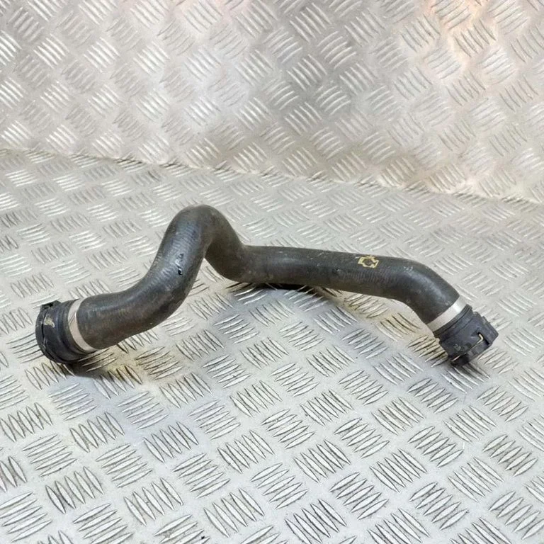 Motora dzesēšanas caurule (-es)/šļūtene (-es) 8616524