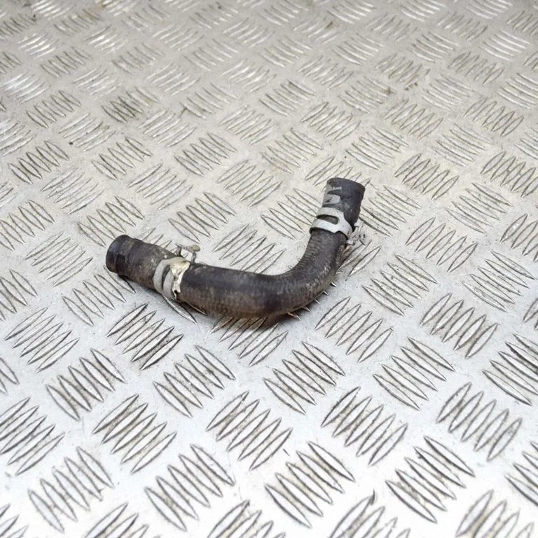 Engine coolant pipe/hose