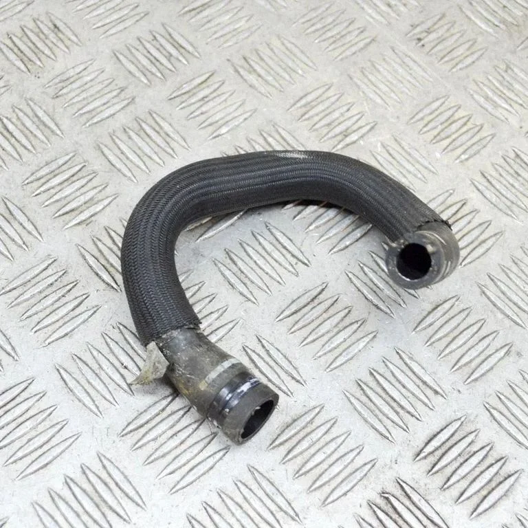 Mootori jahutusvedeliku toru / voolik 6622116A – Maserati Ghibli (2013-)