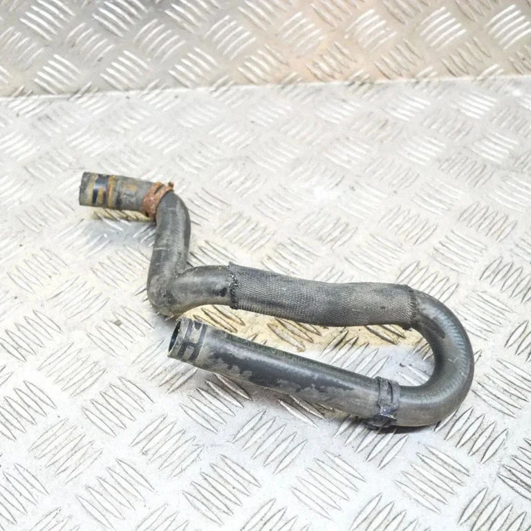 Variklio aušinimo vamzdelis (-ai)/ žarna (-os)