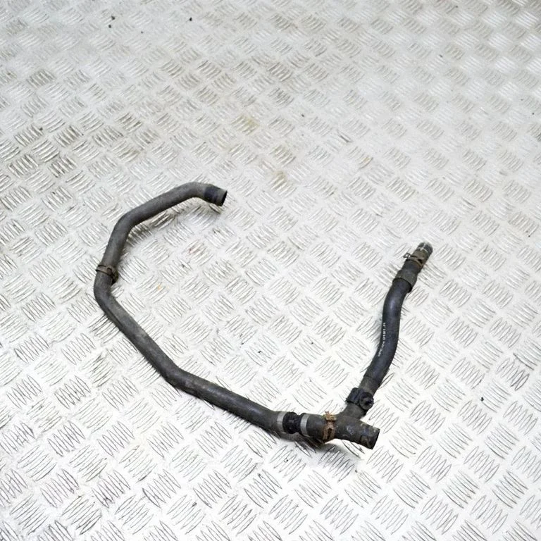 Motora dzesēšanas caurule (-es)/šļūtene (-es)