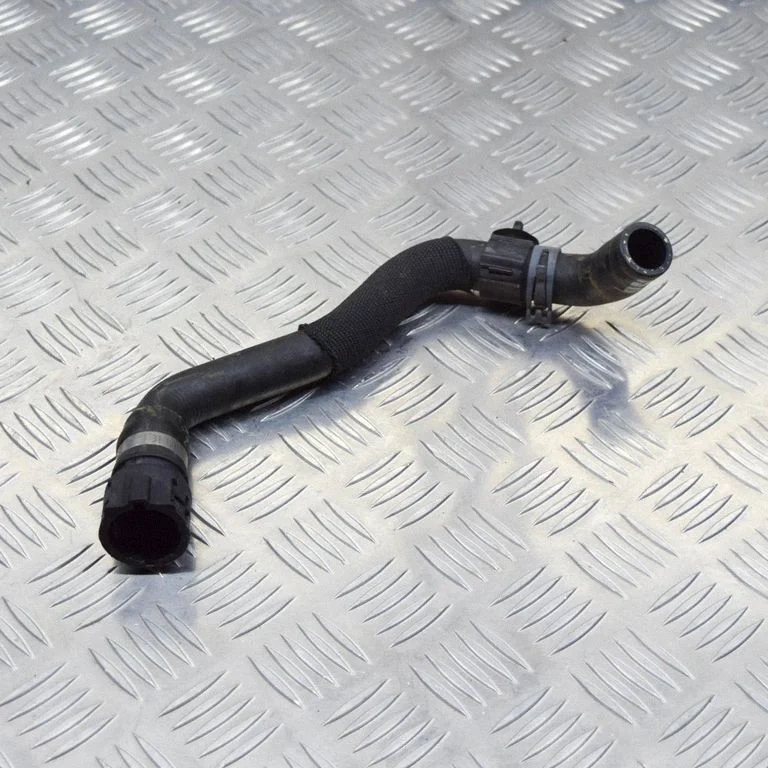 Motora dzesēšanas caurule (-es)/šļūtene (-es) 8W0145050A