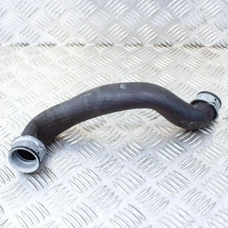 Motora dzesēšanas caurule (-es)/šļūtene (-es) A2045011582