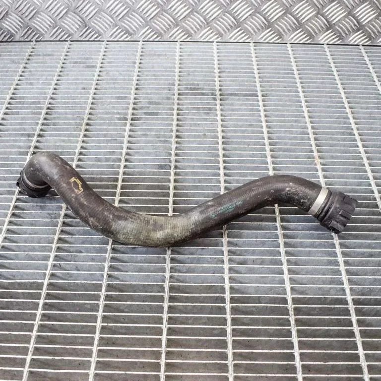 Engine coolant pipe/hose – BMW 2 Series F22 F23 (2013-2017)