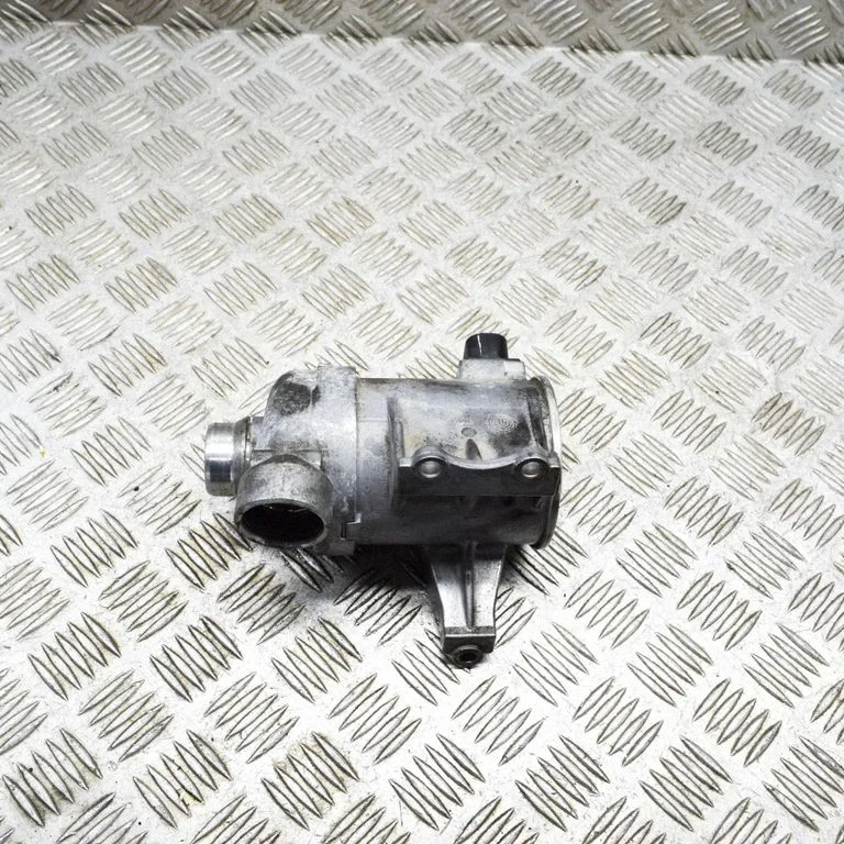 Water pump 702702280