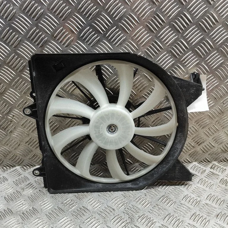 Radiaatori ventilaatori difuusor 1680002750