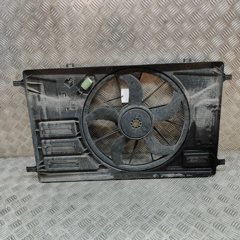 Radiaatori ventilaatori difuusor 3135104031