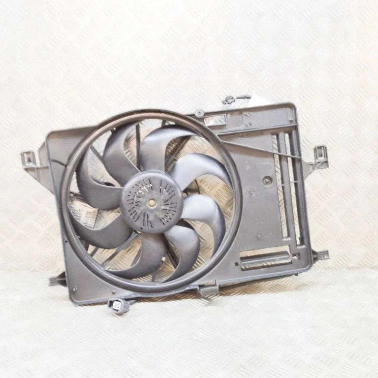 Radiator cooling fan shroud – Ford Focus (2010-2017)