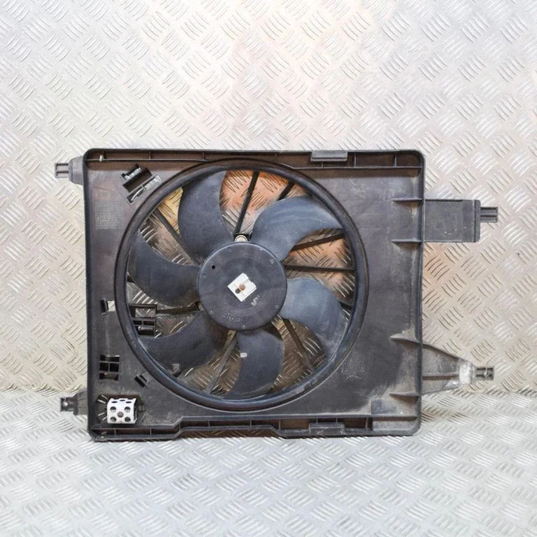 Radiator cooling fan shroud – Renault Megane III (2009-2016)