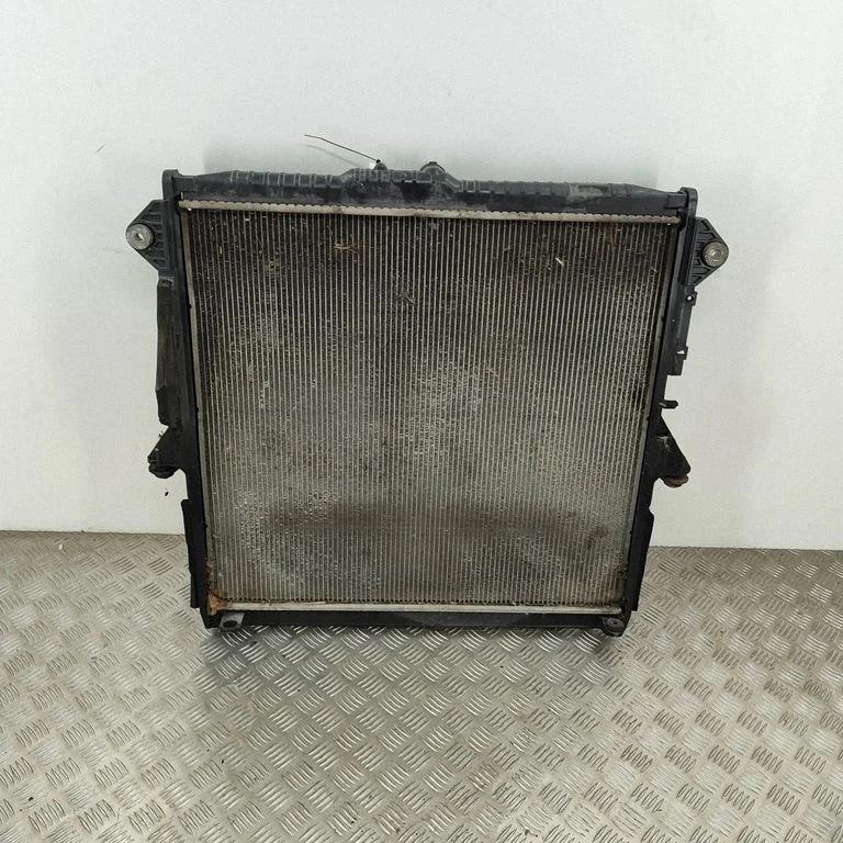 Dzesēšanas šķidruma radiators EB3G8005C2A