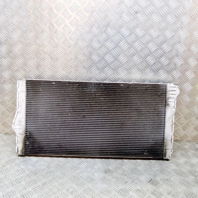 Dzesēšanas šķidruma radiators X0008001
