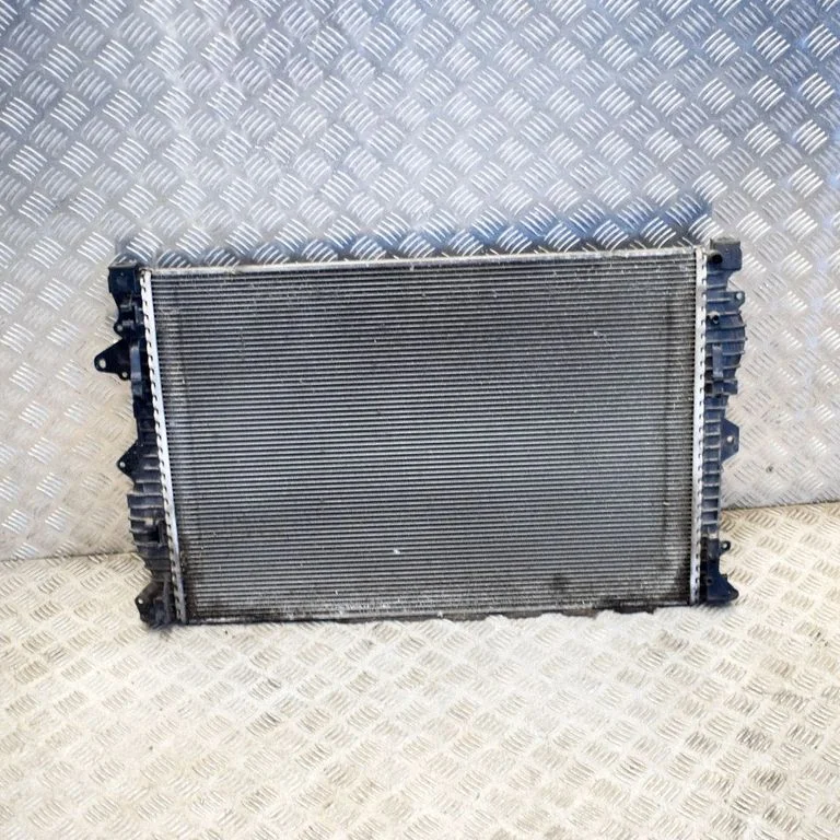 Dzesēšanas šķidruma radiators GJ328005BA
