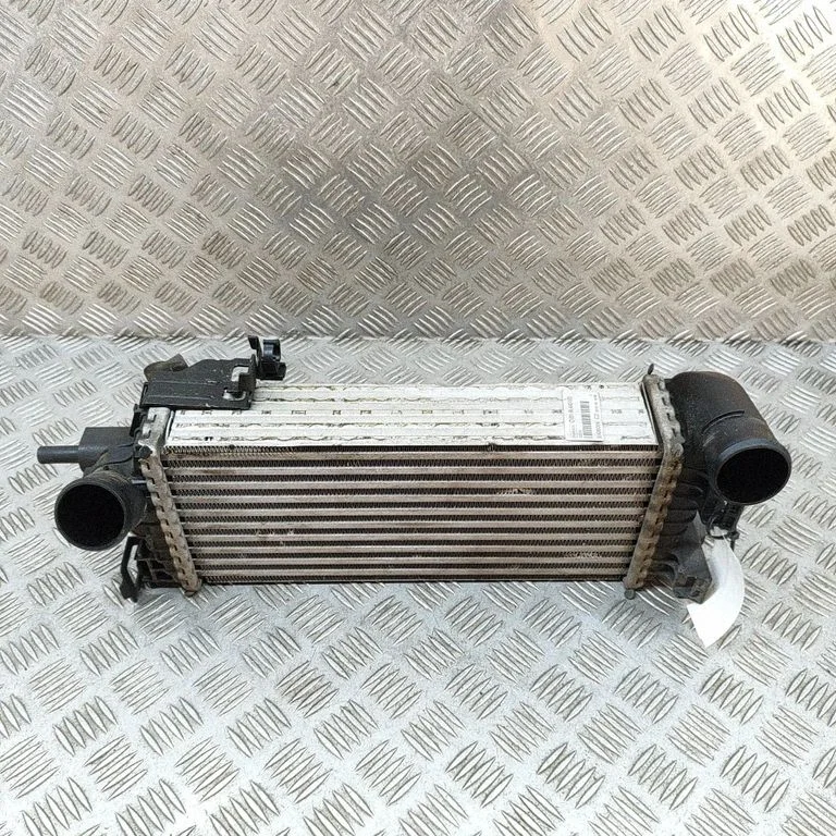 Starpdzesētāja (interkūlera) radiators CV619L440VD