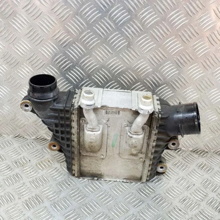 Starpdzesētāja (interkūlera) radiators – Land Rover Range Rover Evoque L538 (2011-2018)