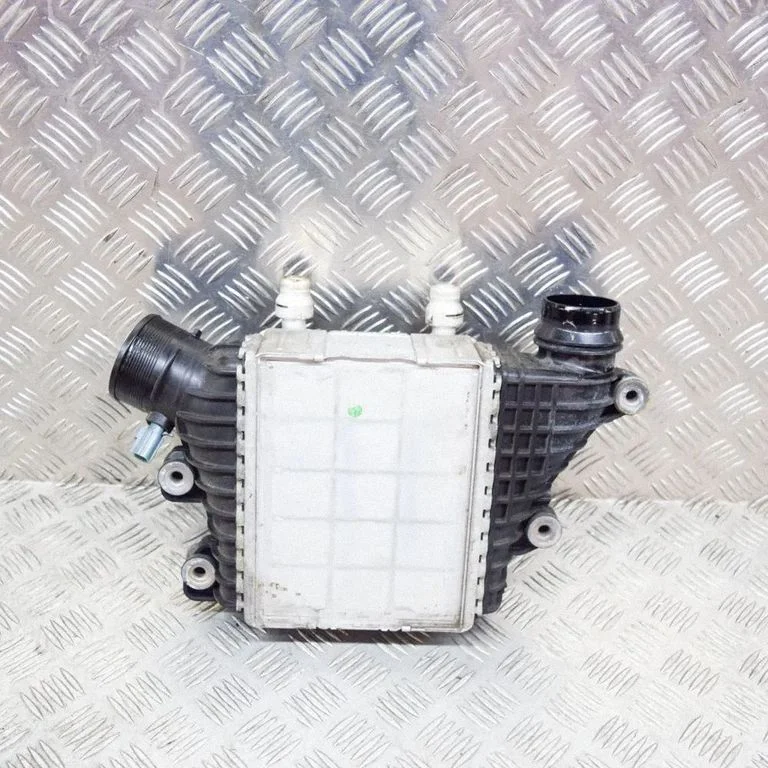 Starpdzesētāja (interkūlera) radiators – Land Rover Range Rover Evoque L538 (2011-2018)