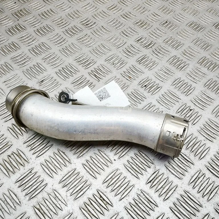 Vahejahuti voolik (-ud)/ toru (-d) 8054841