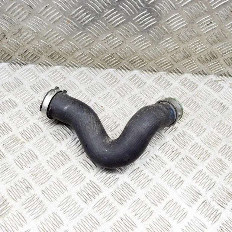 Intercooler hose/pipe – Audi Q7 4L (2005-2015)