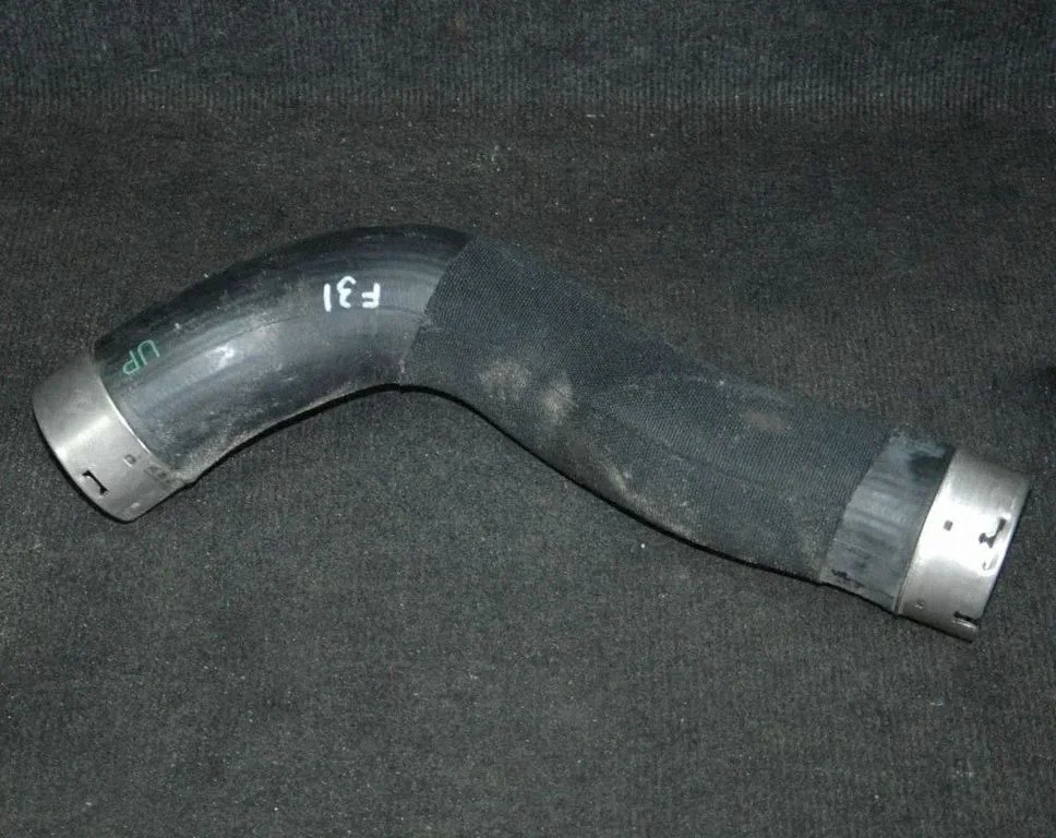 Vahejahuti voolik (-ud)/ toru (-d) – BMW 1-seeria F20 F21 (2011-2019)