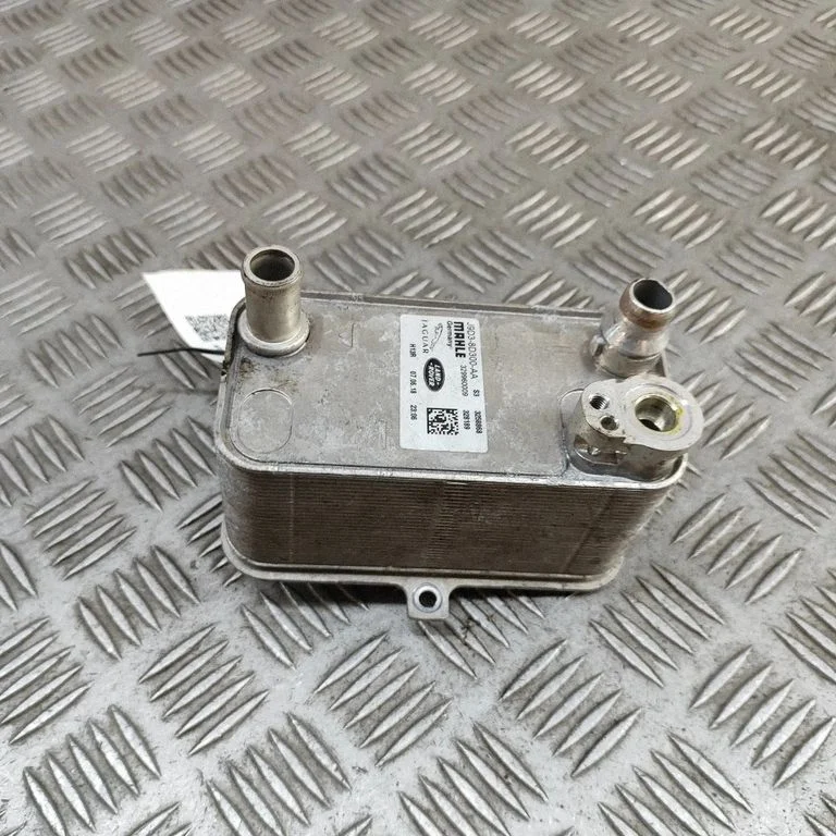 Air conditioning (A/C) air dryer J9D38D300AA