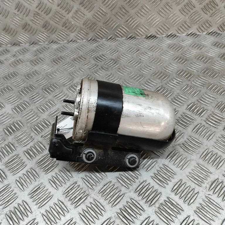 Air conditioning (A/C) air dryer 97805GI000